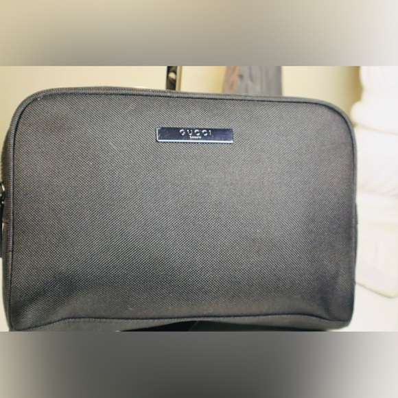 “HOST PICK” Gucci Nylon Toiletry Travel Bag Black - Picture 5 of 11